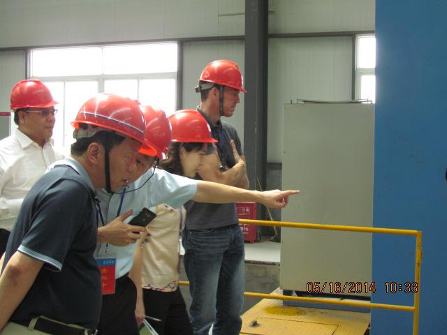 ���³���������ͬ���˲ι۳���