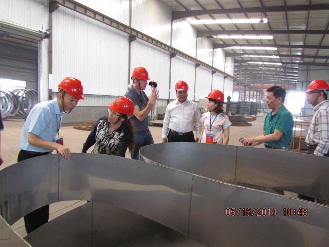 ���³���������ͬ���˲ι۳���