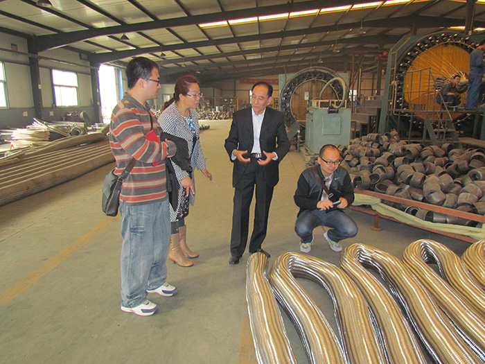 ȫ�����ͽ�ѧ���쵼��ר�ҵ���˾ݰ��ָ��