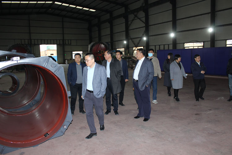 �������³���ͬ������У��һ�вι�����������