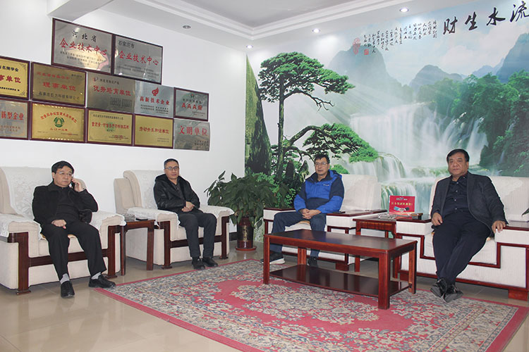 �ӱ���ҵְҵ������ѧ����Ԭ��·������ר������������ҹ�˾�빫˾���³��������ܹ���ʦ��������̸